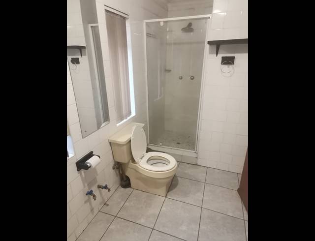 2 bed property to rent in SELCOURT